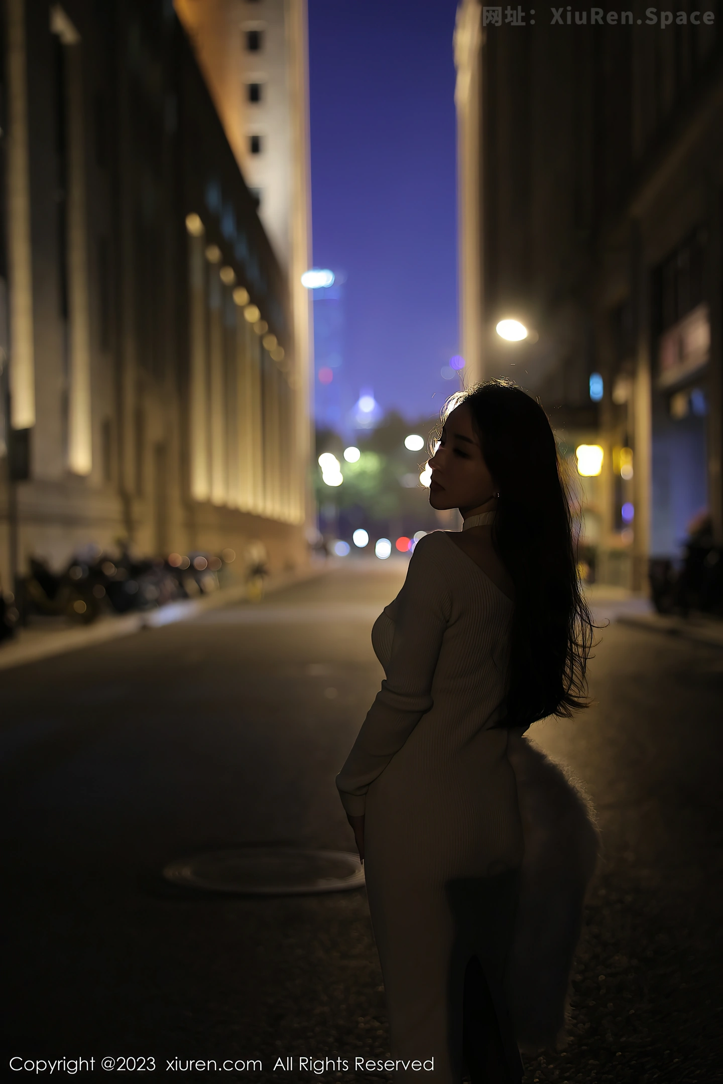 图片[5]-[XiuRen秀人网]2023.04.10 VOL.6544 eve雨儿1494 白色修身连衣裙加黑色性感内衣私房写真集-秀人网官方网站